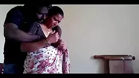 دختر سیاه, مامان در  ...