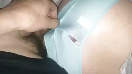 یک پسر خوردن یک مادر ...